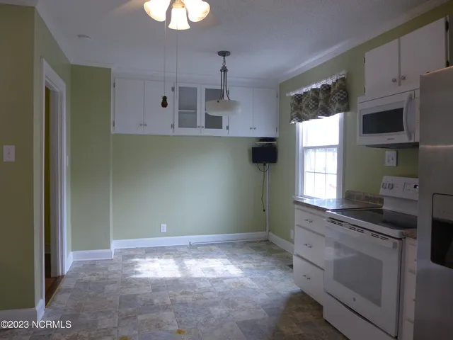 $1,400 | 1404 Peachtree Street, Goldsboro, NC 27530