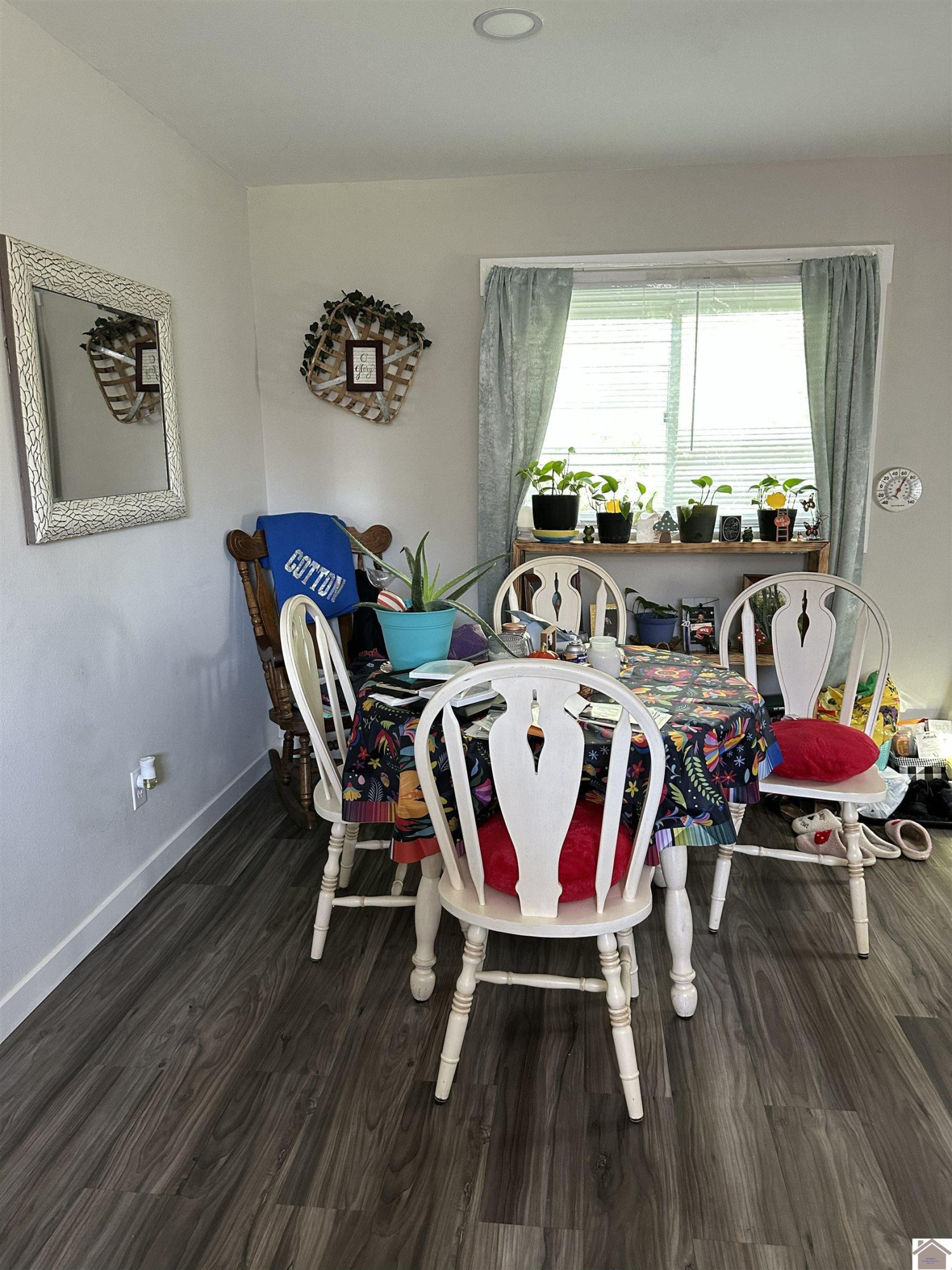 307 Wright Street Mayfield, KY 42066 - Photo 14 of 17 Dining area in apartment