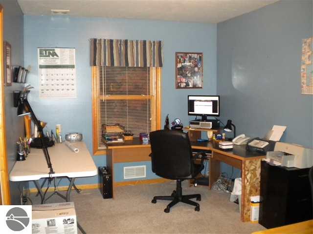 12901 South Lautner Road Traverse City, MI 49684 - Photo 23 of 25 1739931-22.JPG