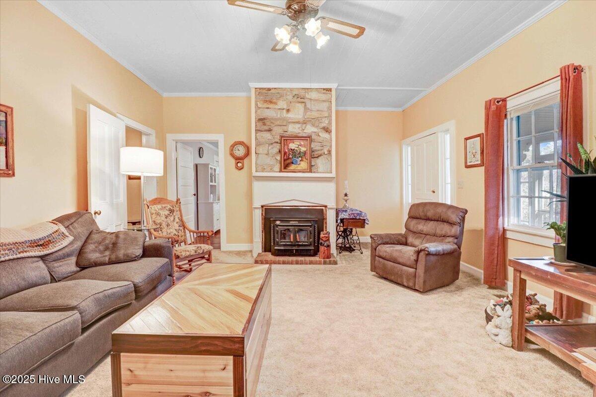 9752 Hawley Road Kenly, NC 27542 - Photo 8 of 46 Living Room