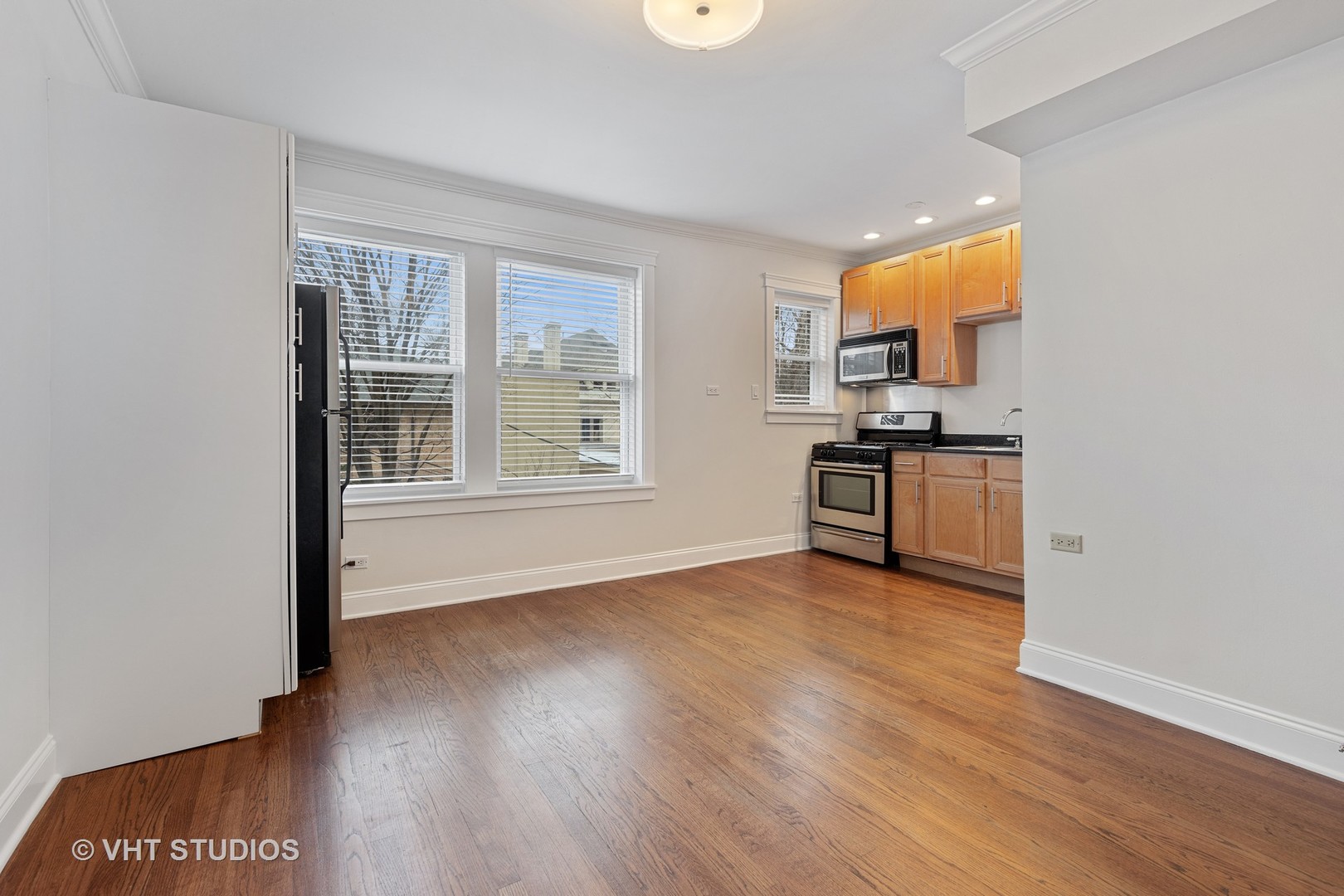 4240 North Clarendon Avenue, Unit 314S Chicago, IL 60613 - Photo 11 of 11