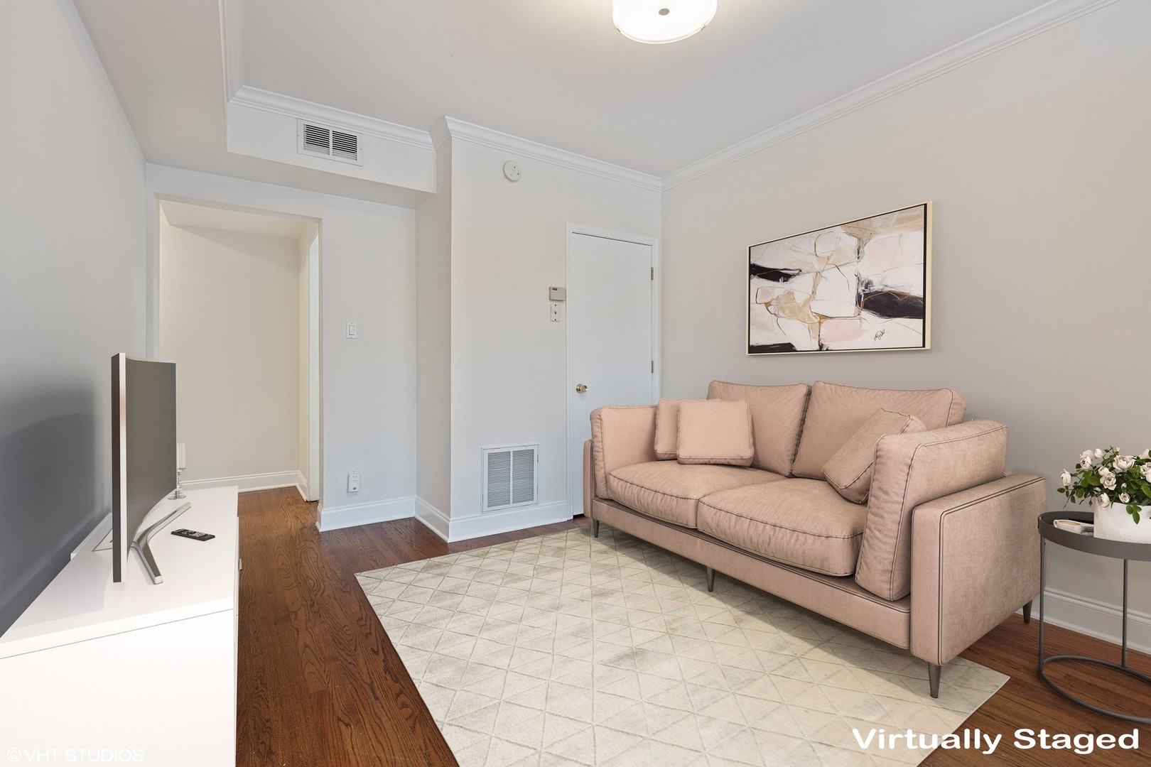 4240 North Clarendon Avenue, Unit 314S Chicago, IL 60613 - Photo 5 of 11