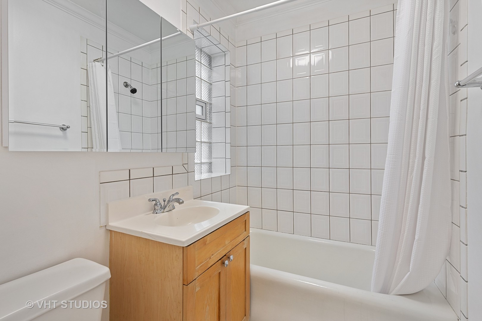 4240 North Clarendon Avenue, Unit 314S Chicago, IL 60613 - Photo 7 of 11