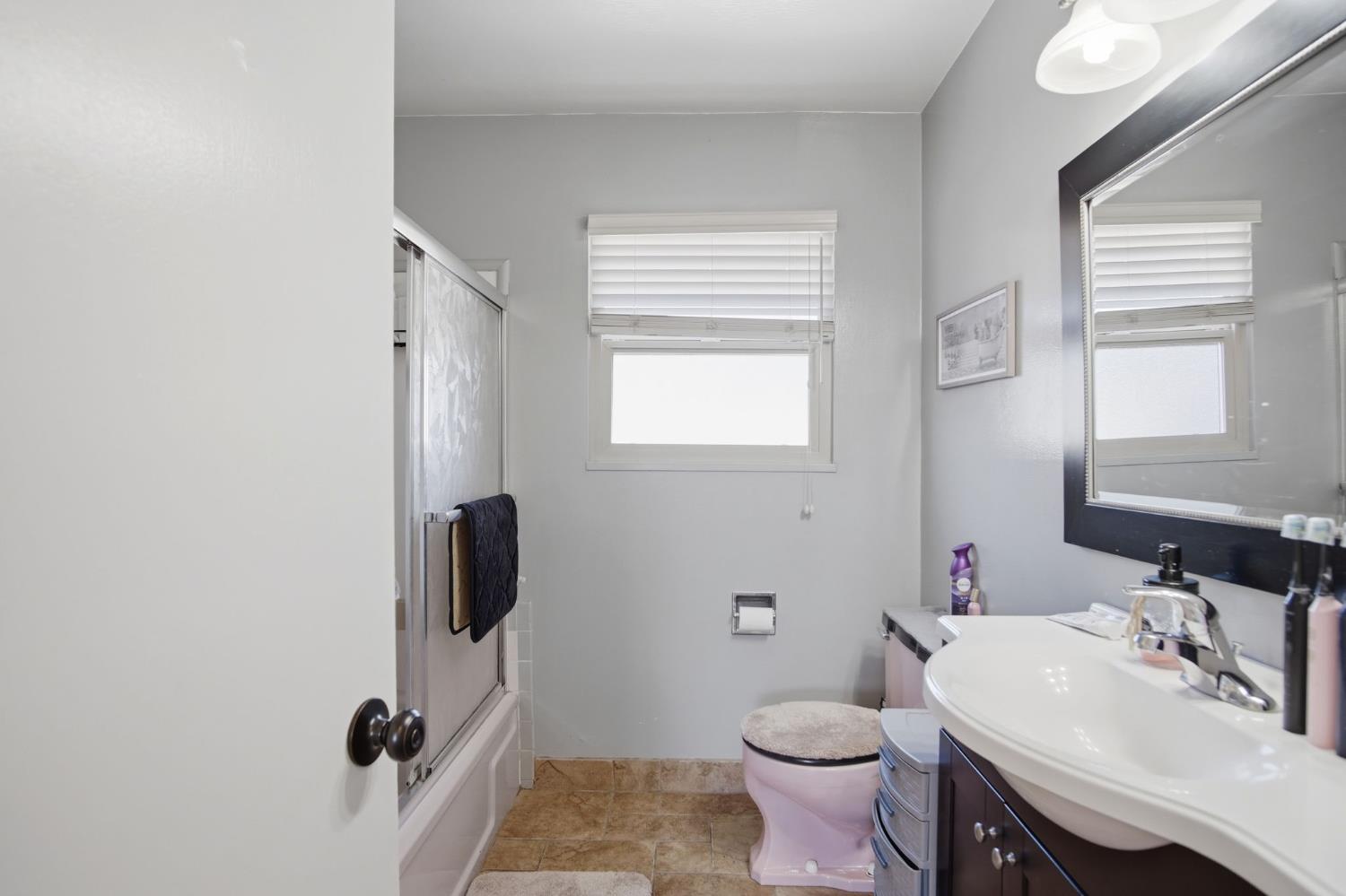 524 Ribier Avenue Modesto, CA 95350 - Photo 13 of 21