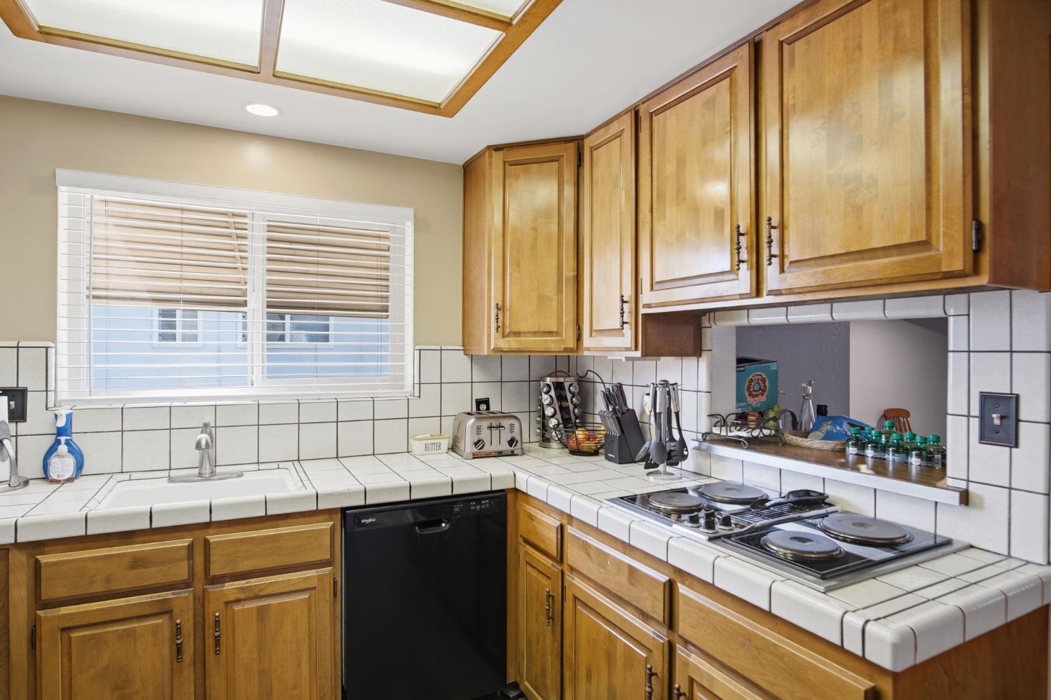 524 Ribier Avenue Modesto, CA 95350 - Photo 7 of 21