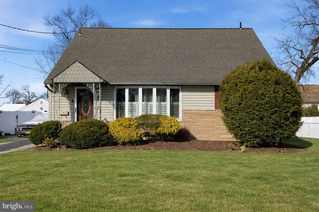 $380,000 | 1185 Lawnton Avenue, West Deptford, NJ 08096