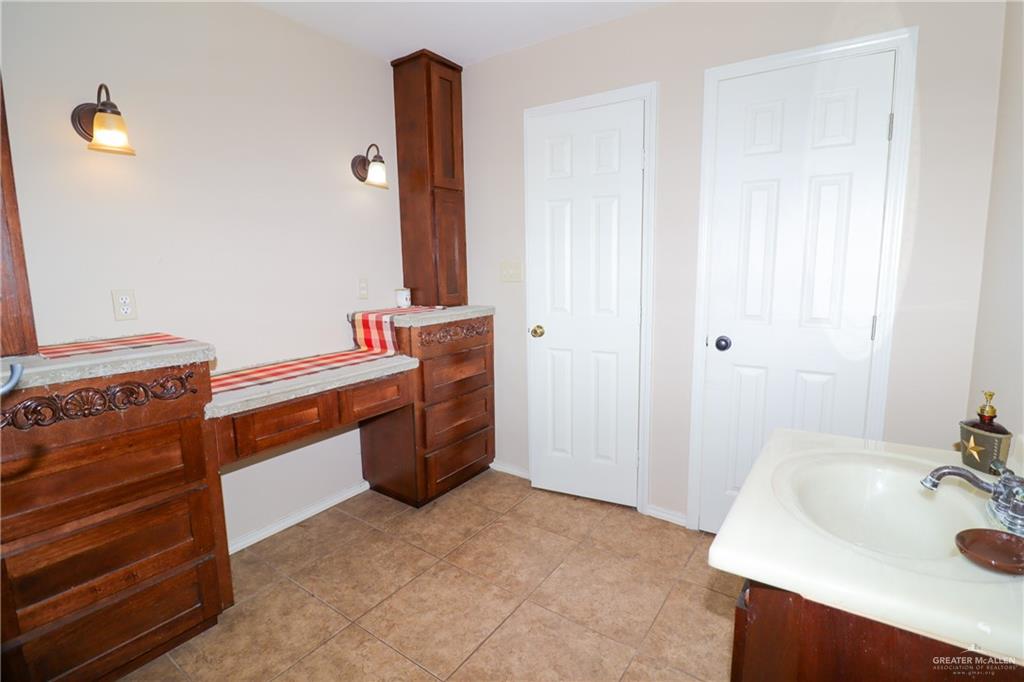 1802 Marble Street Penitas, TX 78576 - Photo 10 of 12