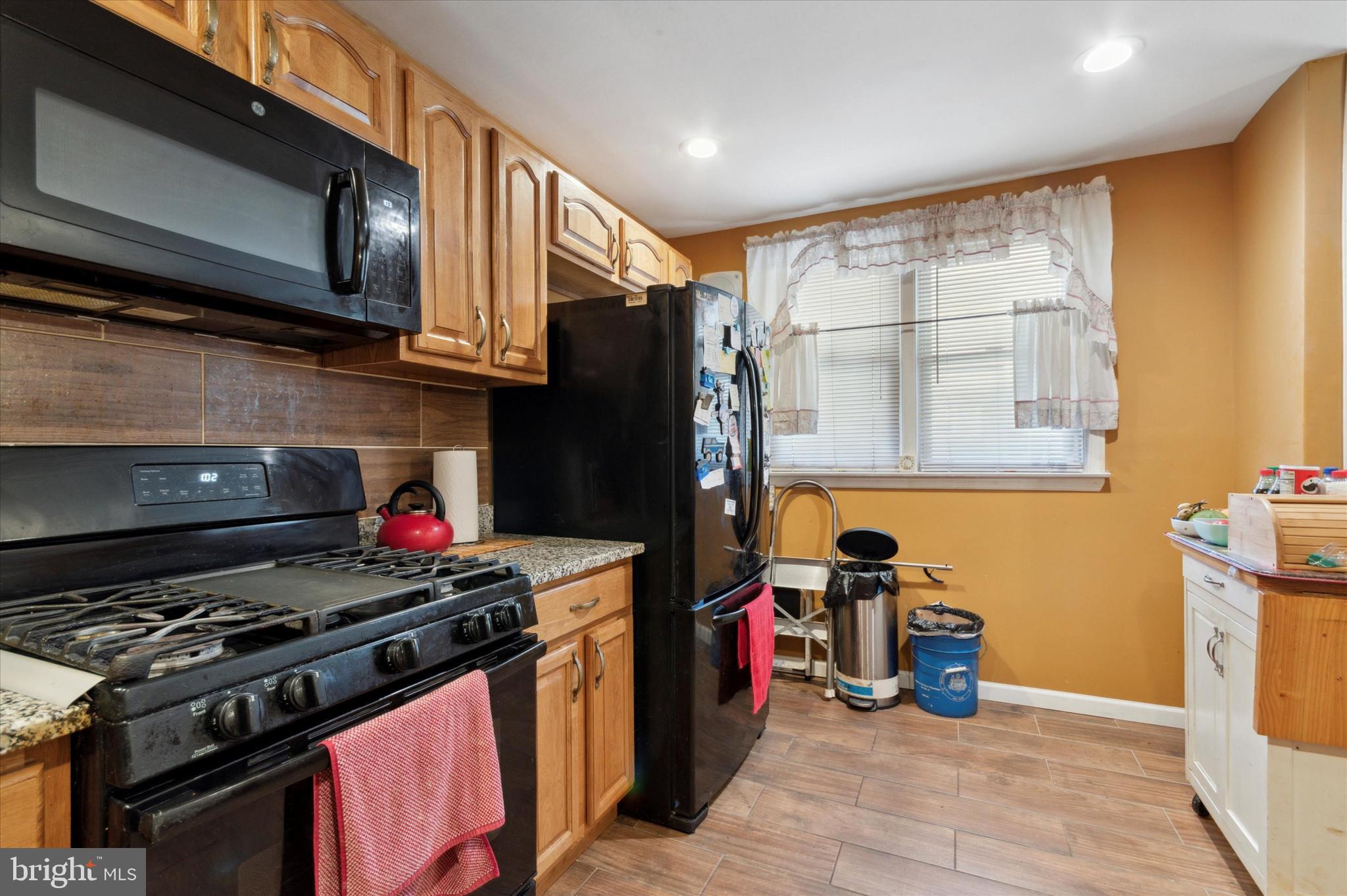 3026 Derry Road Philadelphia, PA 19154 - Photo 11 of 35 Gallery Image 11