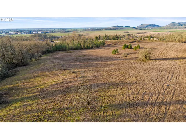 $725,000 | Diamond Ridge Loop, Eugene, OR 97408