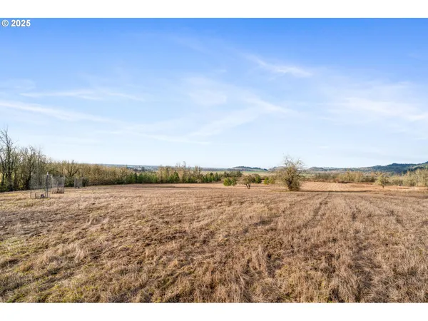 $725,000 | Diamond Ridge Loop, Eugene, OR 97408