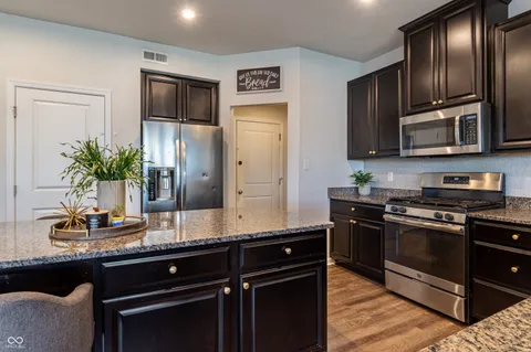 $389,999 | 10325 Legacy Drive, Brownsburg, IN 46112