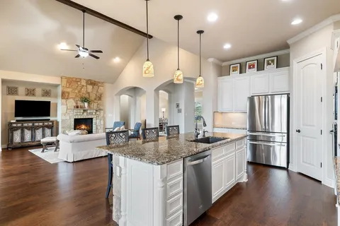 $985,000 | 1177 Bluff Woods Drive, Driftwood, TX 78619