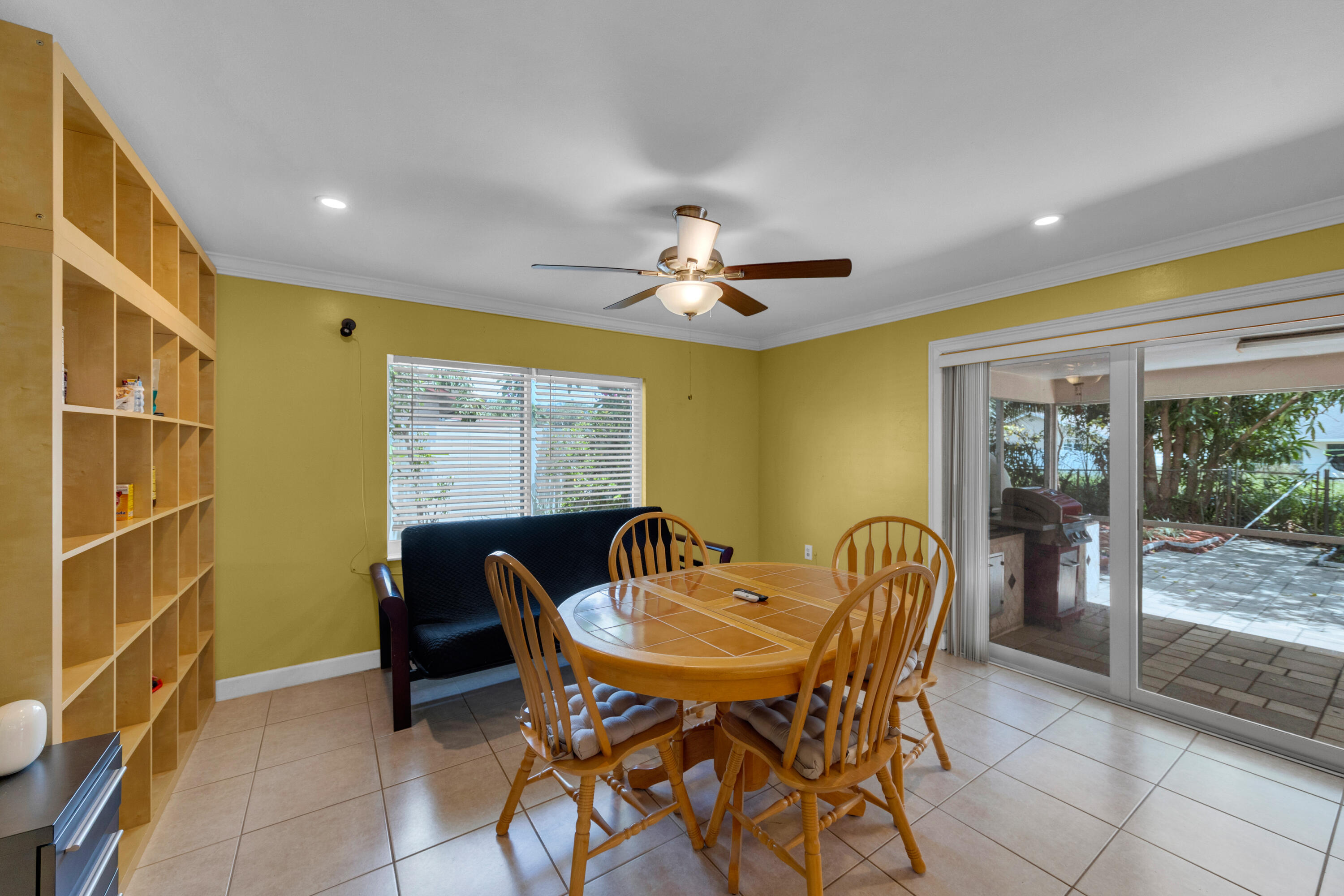 2558 Northwest 32nd Street Boca Raton, FL 33434 - Photo 16 of 36 Breakfast Area