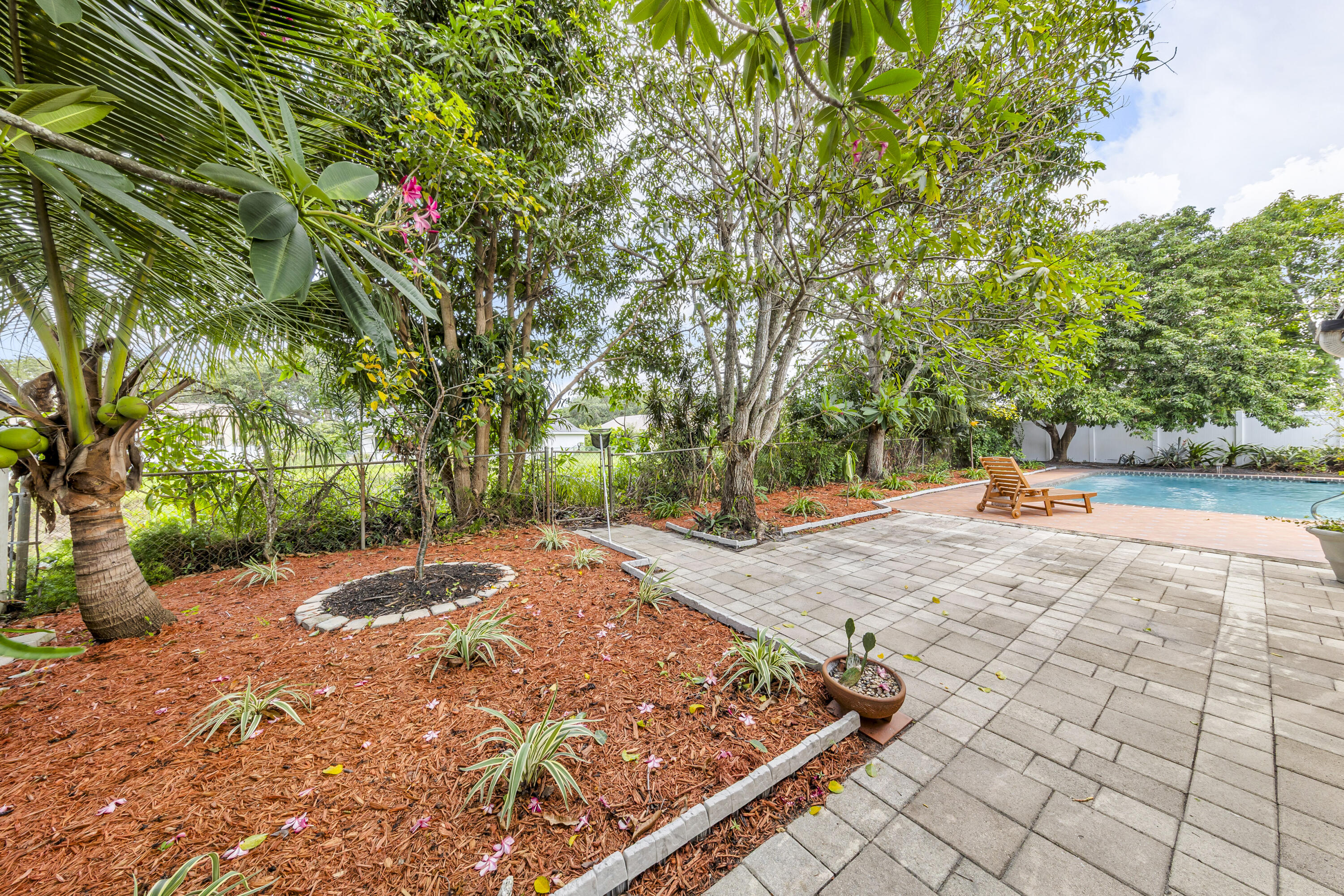 2558 Northwest 32nd Street Boca Raton, FL 33434 - Photo 33 of 36 Gardens in Backyard