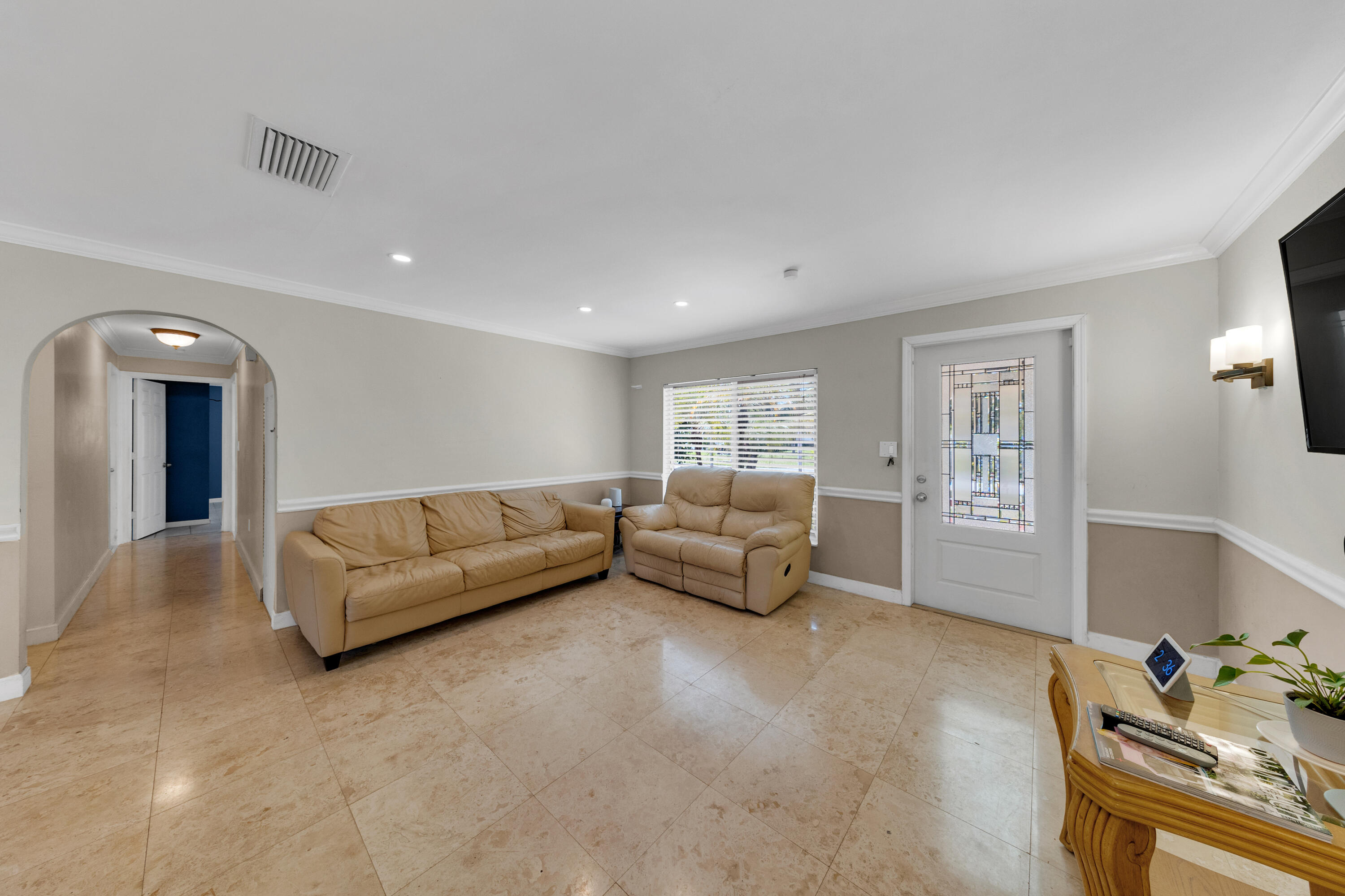 2558 Northwest 32nd Street Boca Raton, FL 33434 - Photo 6 of 36 Family Room