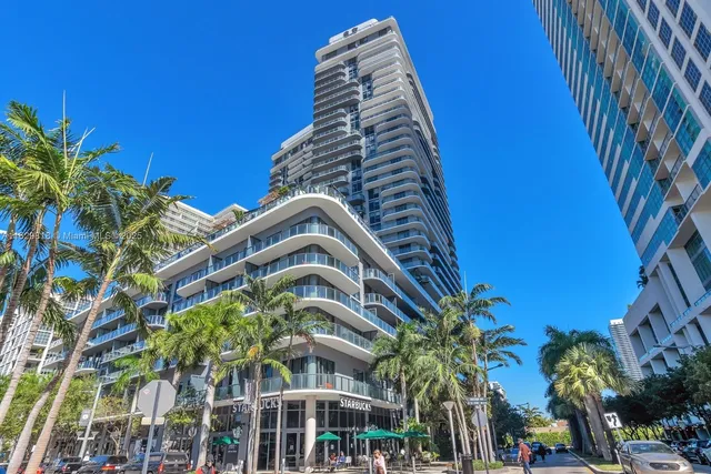 $3,900 | 121 Northeast 34th Street, Unit 905, Miami, FL 33137