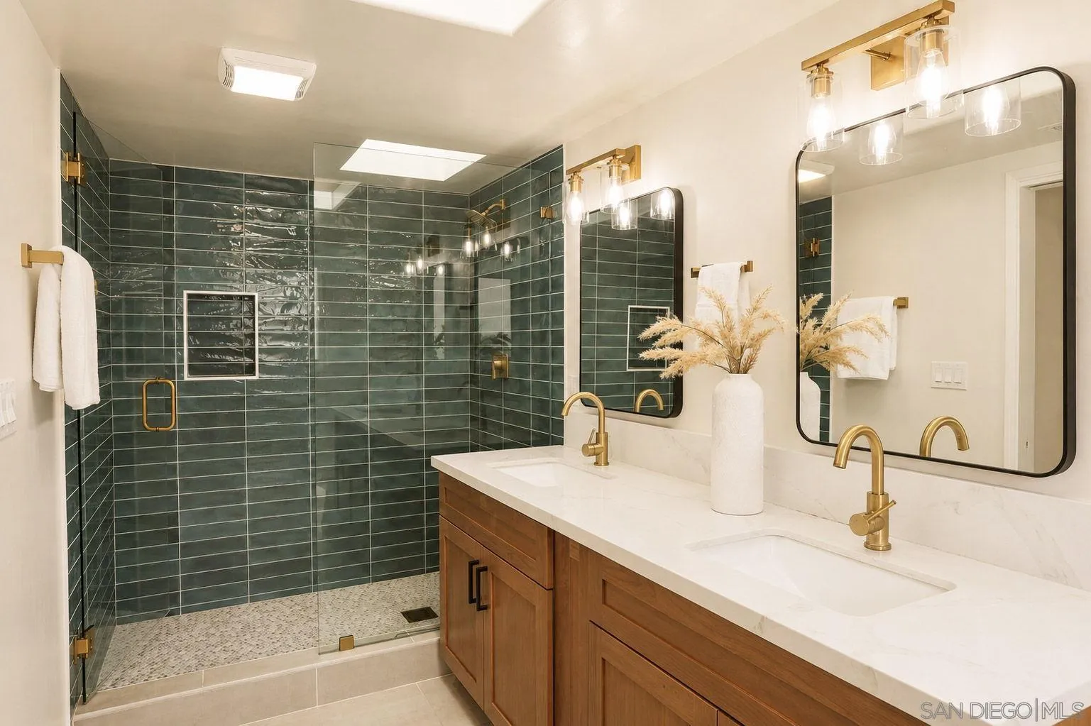 16716 Martincoit Road Poway, CA 92064 - Photo 26 of 48