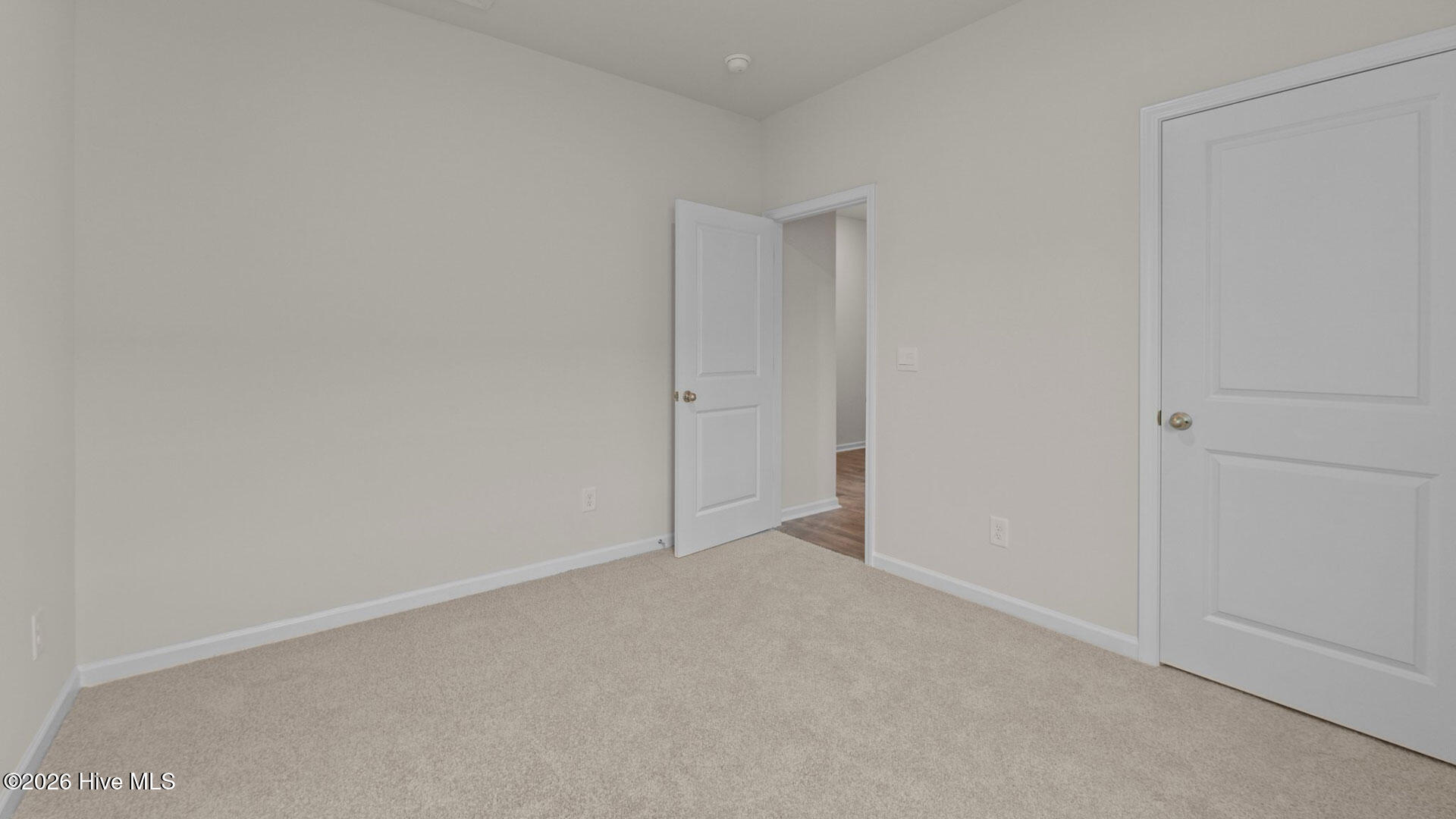 1013 Minnette Circle New Bern, NC 28562 - Photo 14 of 26 27-web-or-mls-DSC_6372