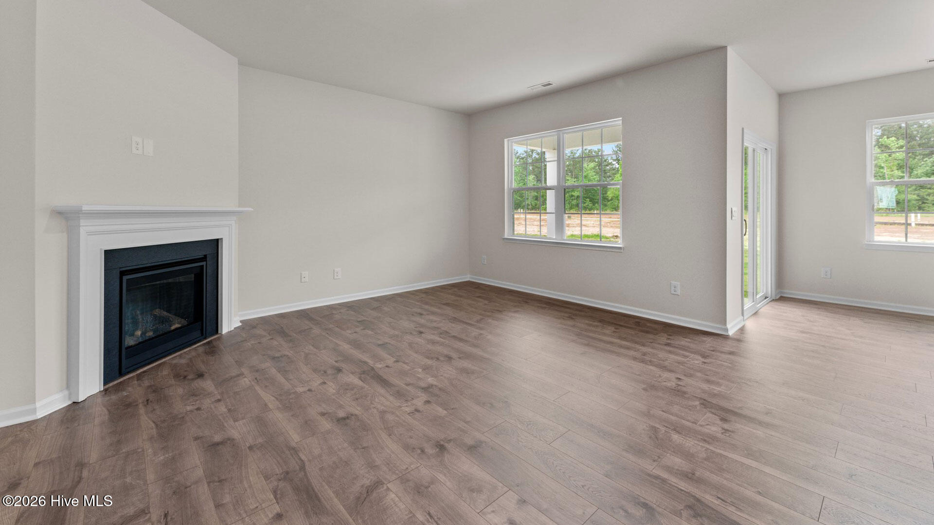 1013 Minnette Circle New Bern, NC 28562 - Photo 5 of 26 36-web-or-mls-DSC_6402