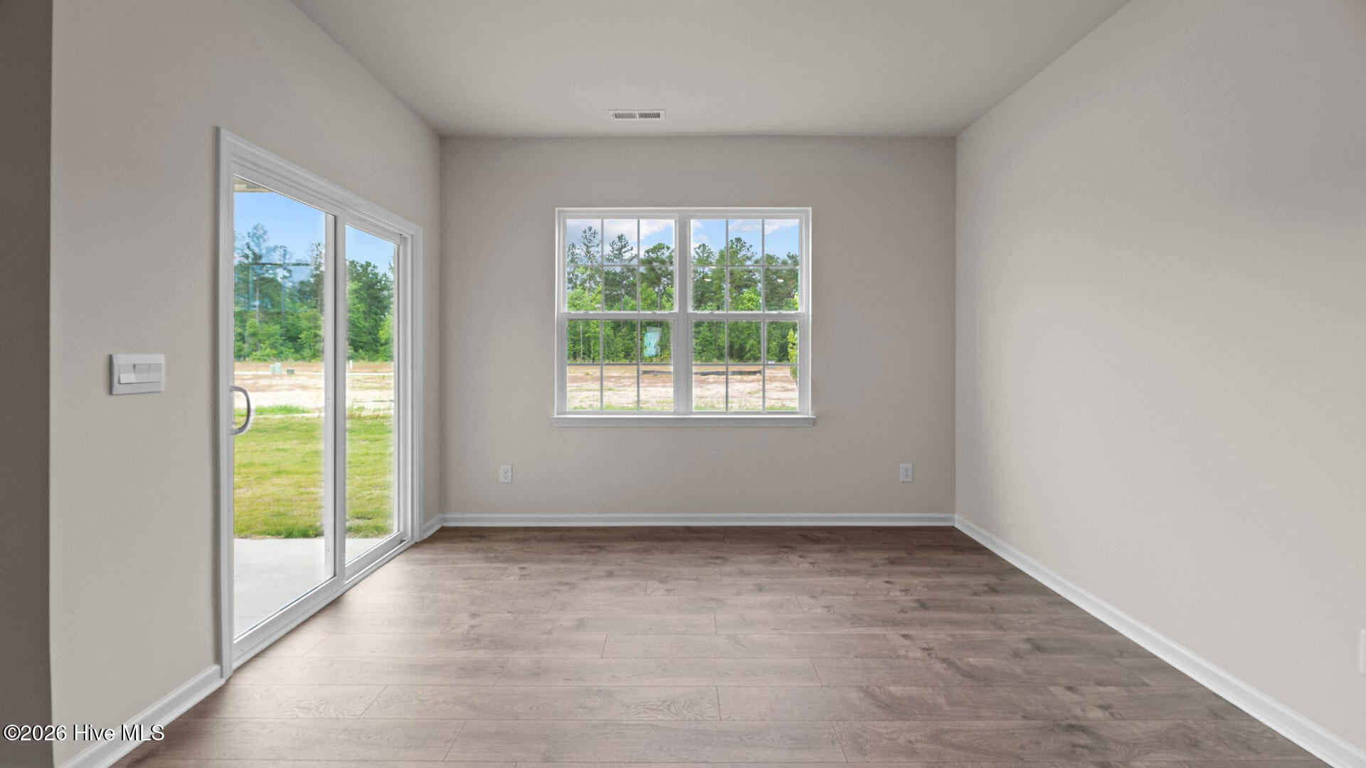 1013 Minnette Circle New Bern, NC 28562 - Photo 8 of 26 41-web-or-mls-DSC_6417