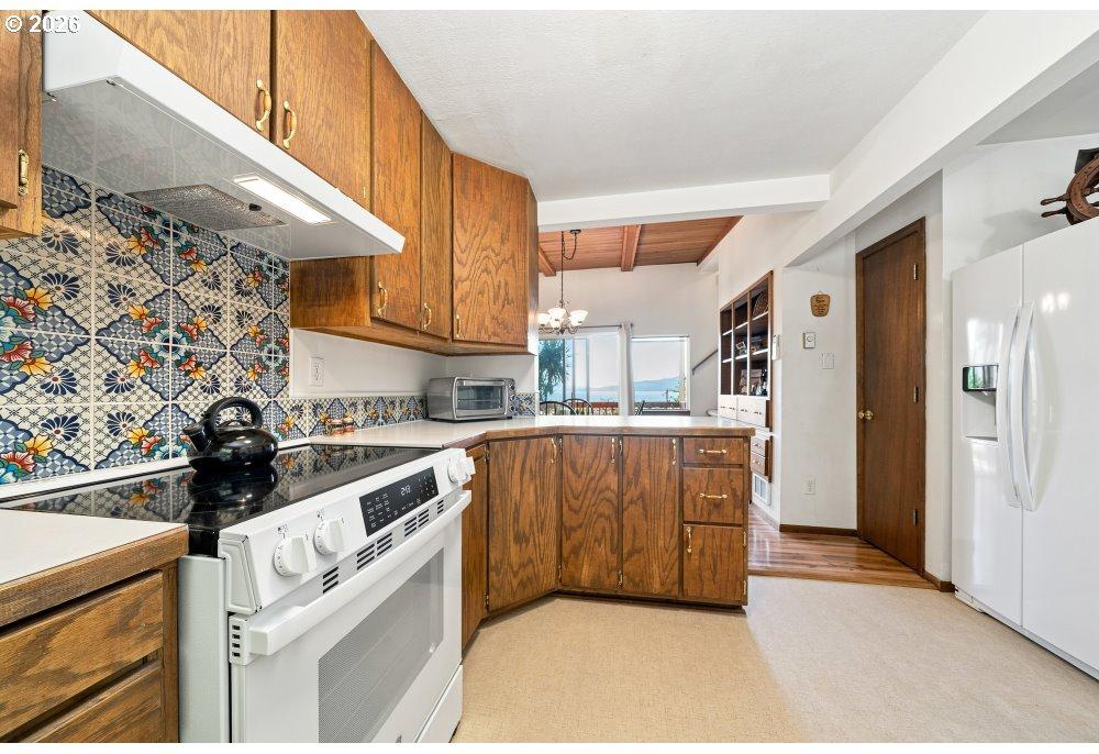 305 9th Street Garibaldi, OR 97118 - Photo 31 of 48 Gallery Image 31