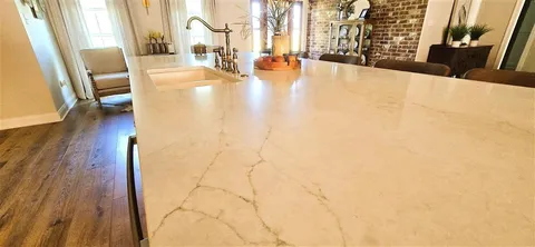 $525,000 | 9295 Lognion Road, Iowa, LA 70647