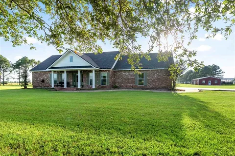 $525,000 | 9295 Lognion Road, Iowa, LA 70647