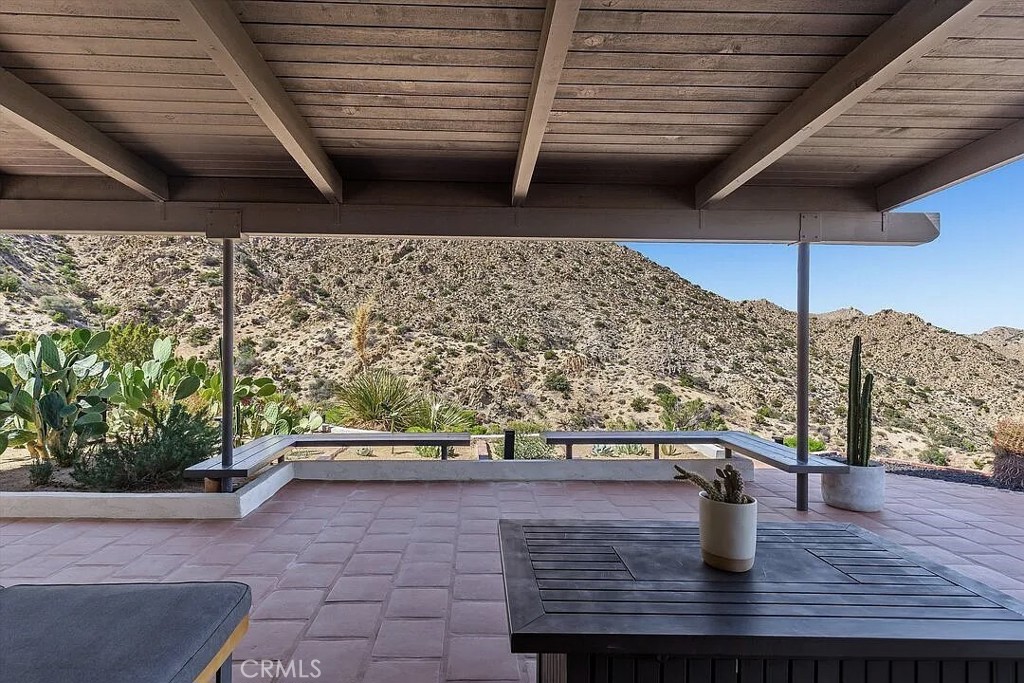 53744 Ridge Road Yucca Valley, CA 92284 - Photo 14 of 17