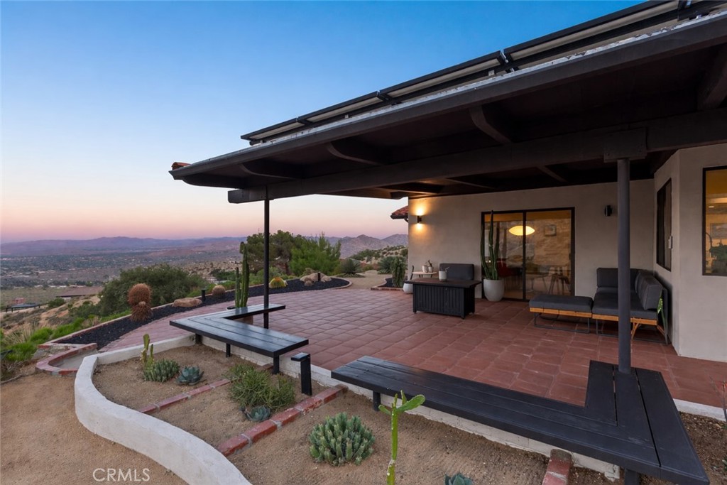 53744 Ridge Road Yucca Valley, CA 92284 - Photo 15 of 17