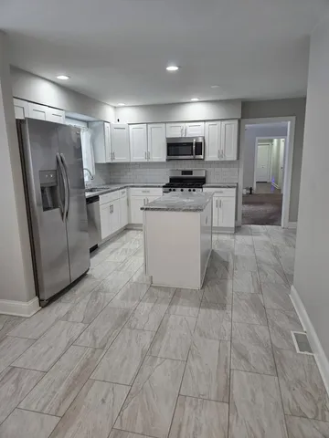 $394,900 | 31 Graymoor Lane, Olympia Fields, IL 60461