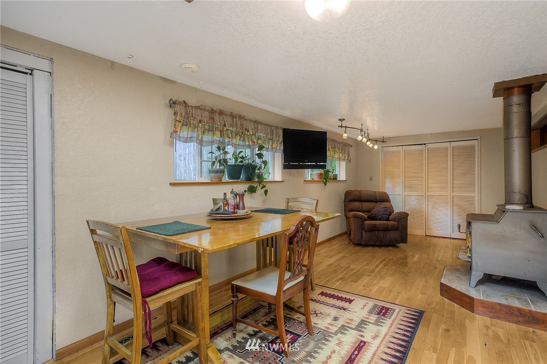 19205 Southeast 161st Street Renton, WA 98058 - Photo 11 of 34 Gallery Image 11