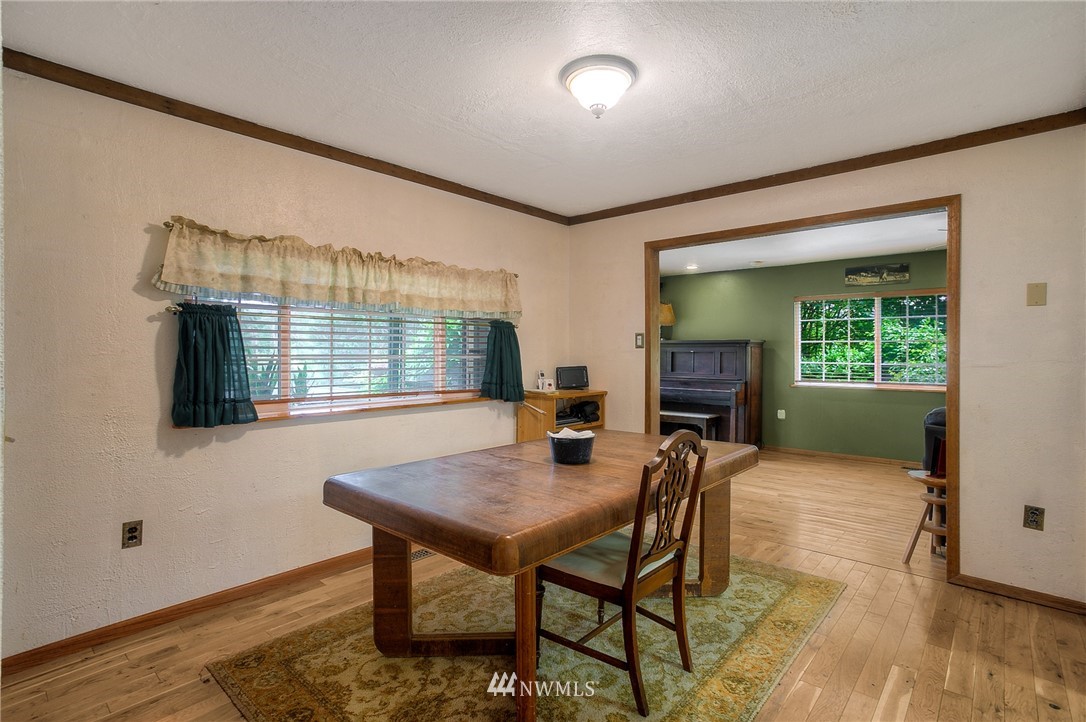 19205 Southeast 161st Street Renton, WA 98058 - Photo 8 of 34 Gallery Image 8