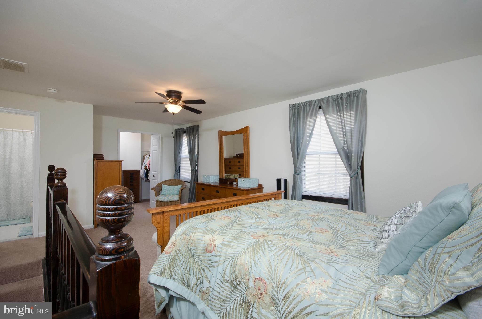 8931 Fort Hunt Road Alexandria, VA 22308 - Photo 12 of 30 Bedroom (Master)