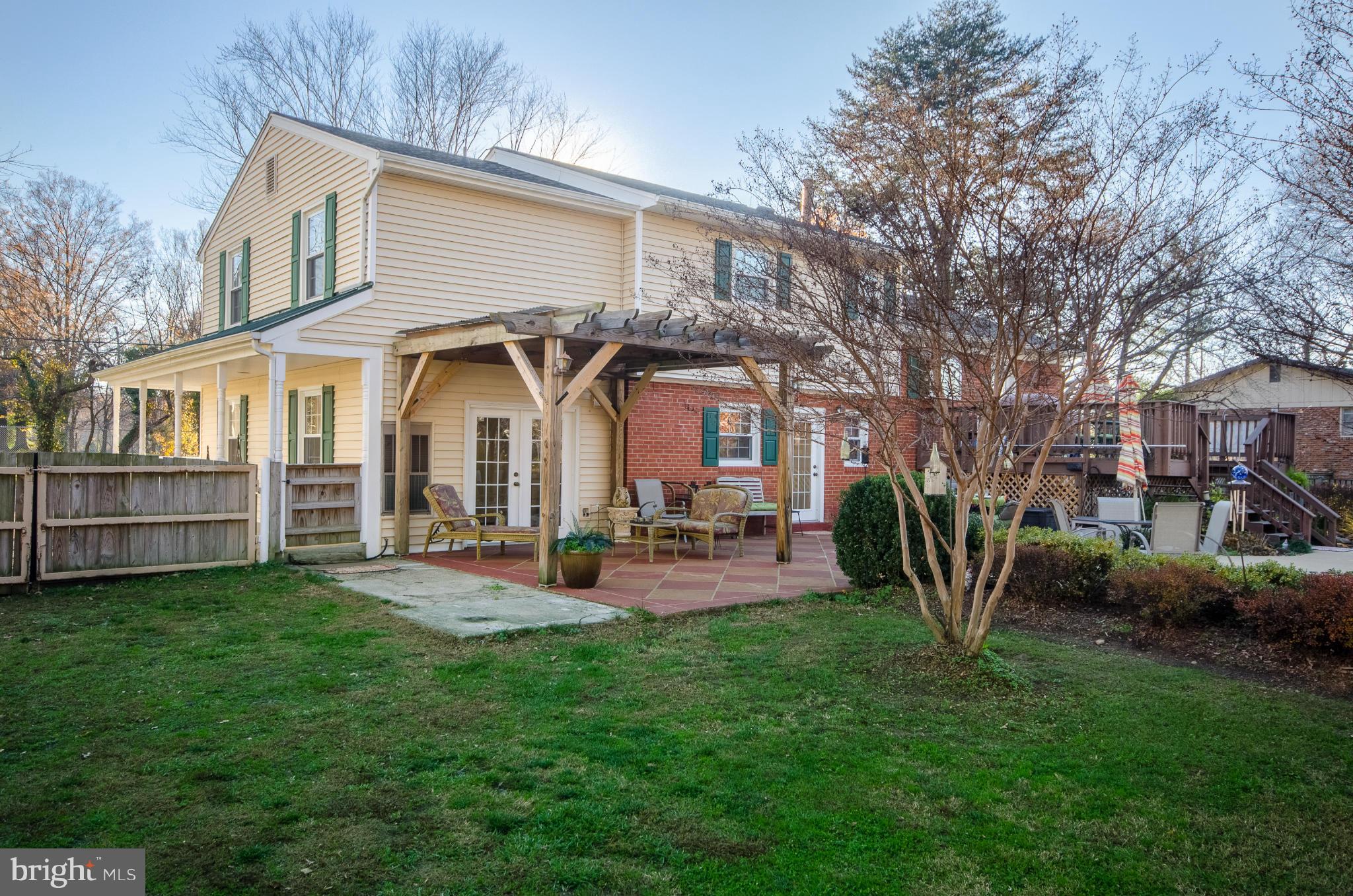 8931 Fort Hunt Road Alexandria, VA 22308 - Photo 25 of 30 Exterior (Rear)