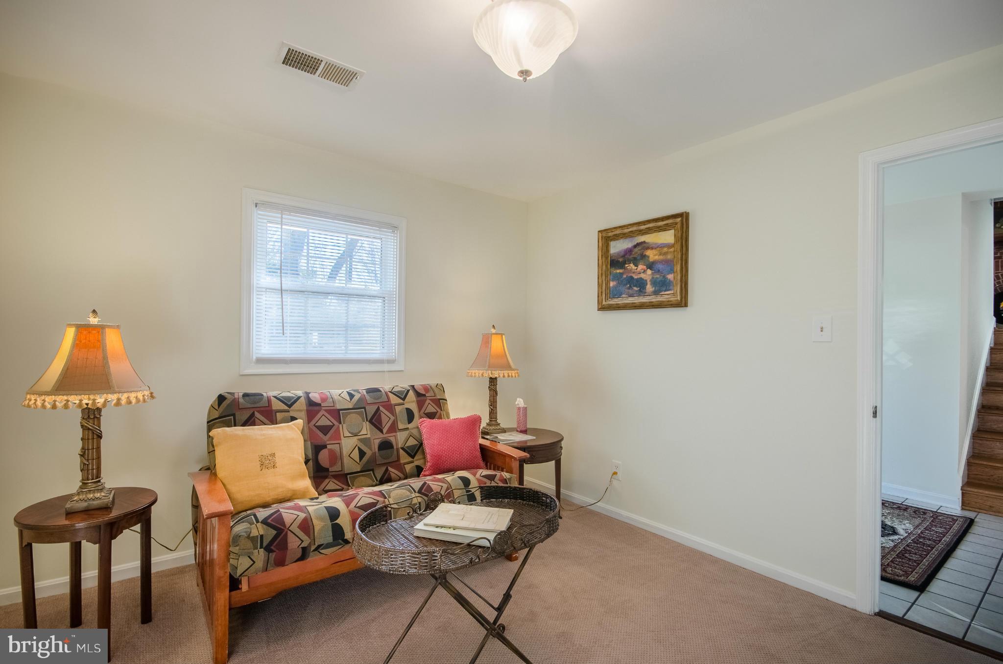8931 Fort Hunt Road Alexandria, VA 22308 - Photo 10 of 30 Bedroom on main level