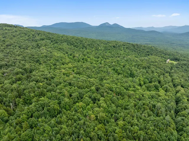 $899,000 | 224 Gay Brook Road, Stratford, NH 03590