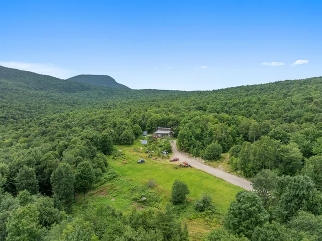 $899,000 | 224 Gay Brook Road, Stratford, NH 03590