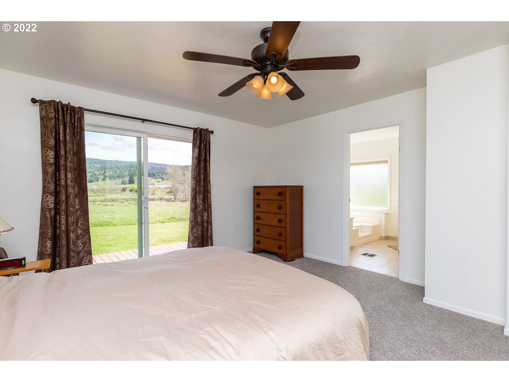 405 Eagle Valley Road Oakland, OR 97462 - Photo 10 of 32 Gallery Image 10