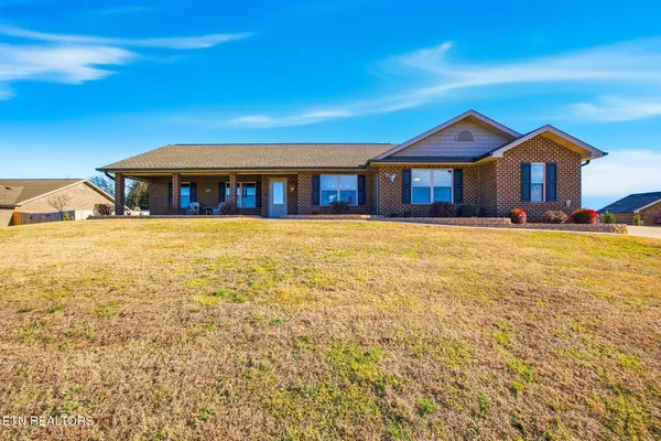 $649,000 | 116 Crosslake Lane, Dandridge, TN 37725