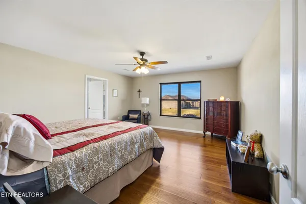 $649,000 | 116 Crosslake Lane, Dandridge, TN 37725