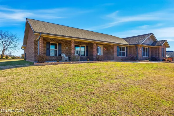 $649,000 | 116 Crosslake Lane, Dandridge, TN 37725