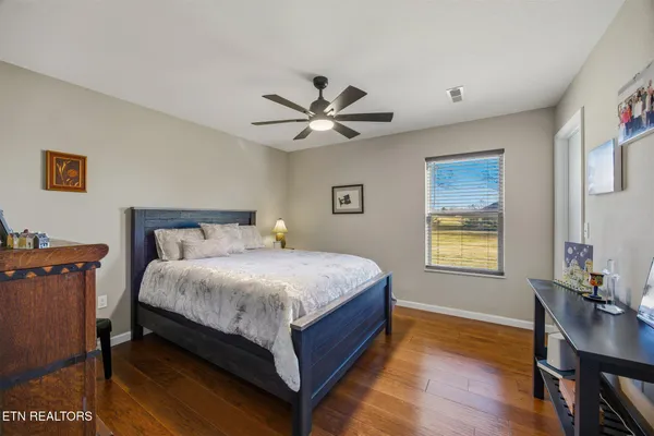 $649,000 | 116 Crosslake Lane, Dandridge, TN 37725