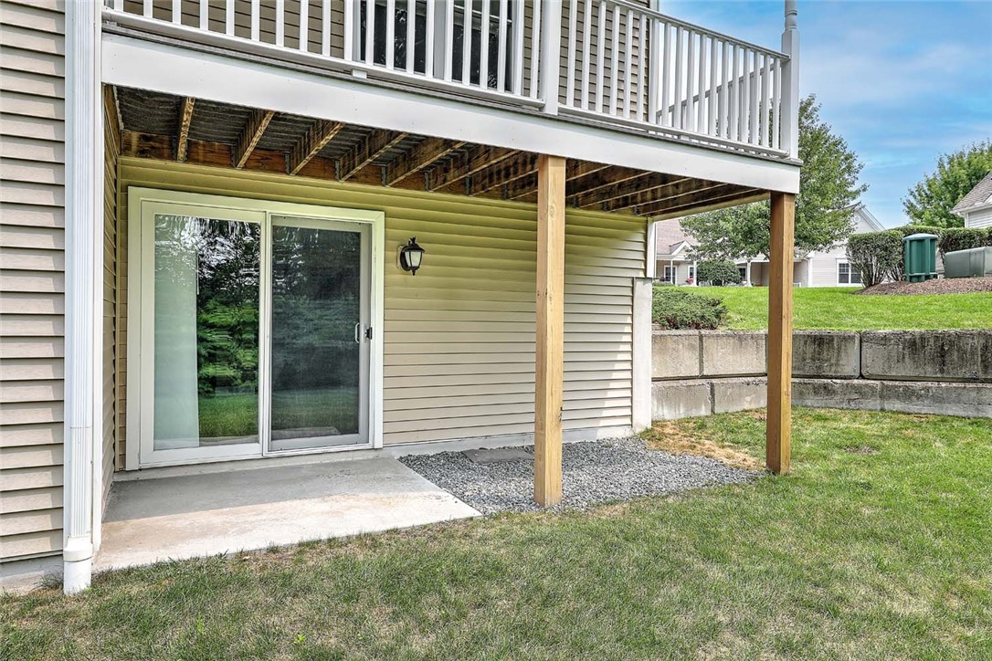 500 Mendon Road, Unit 423 Cumberland, RI 02864 - Photo 13 of 41 Walk out