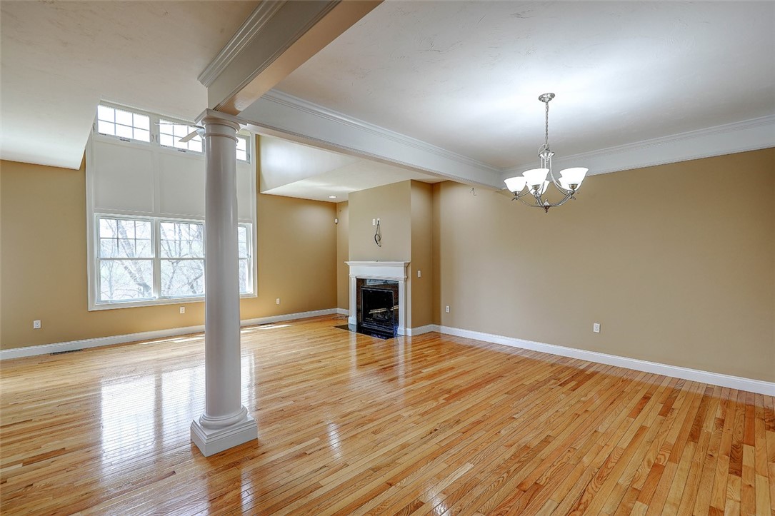 500 Mendon Road, Unit 423 Cumberland, RI 02864 - Photo 27 of 41 Living/Dining room