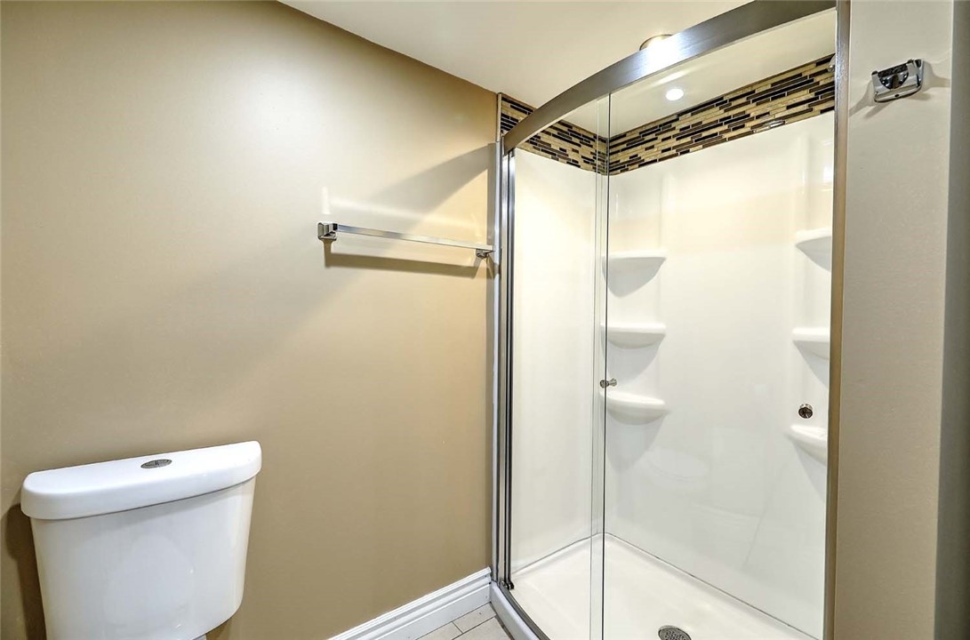 500 Mendon Road, Unit 423 Cumberland, RI 02864 - Photo 40 of 41 Lower level full bathroom