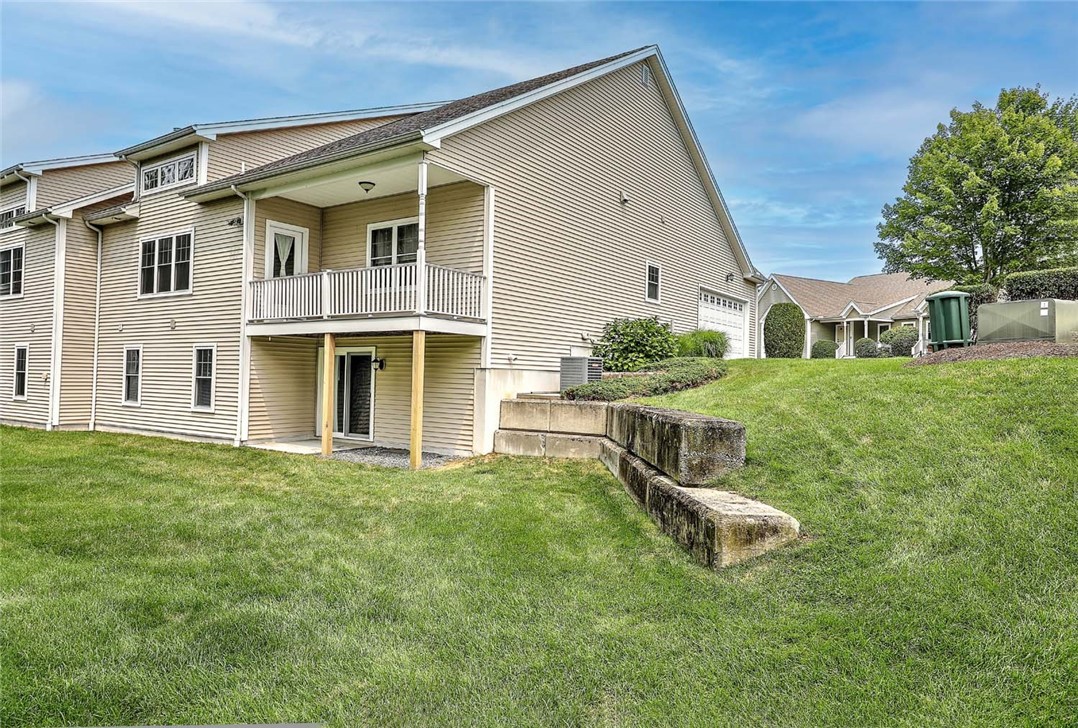 500 Mendon Road, Unit 423 Cumberland, RI 02864 - Photo 9 of 41 Back side