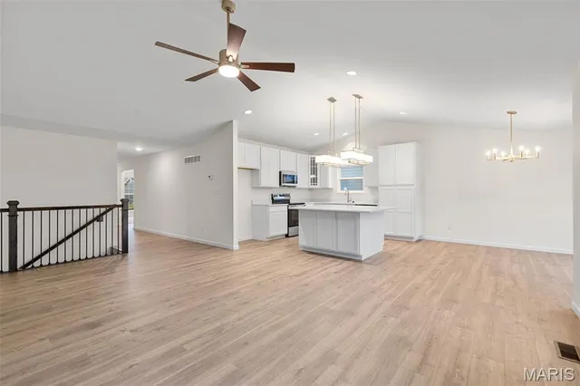 $469,635 | 1145 Bloomfield Drive, Eureka, MO 63025