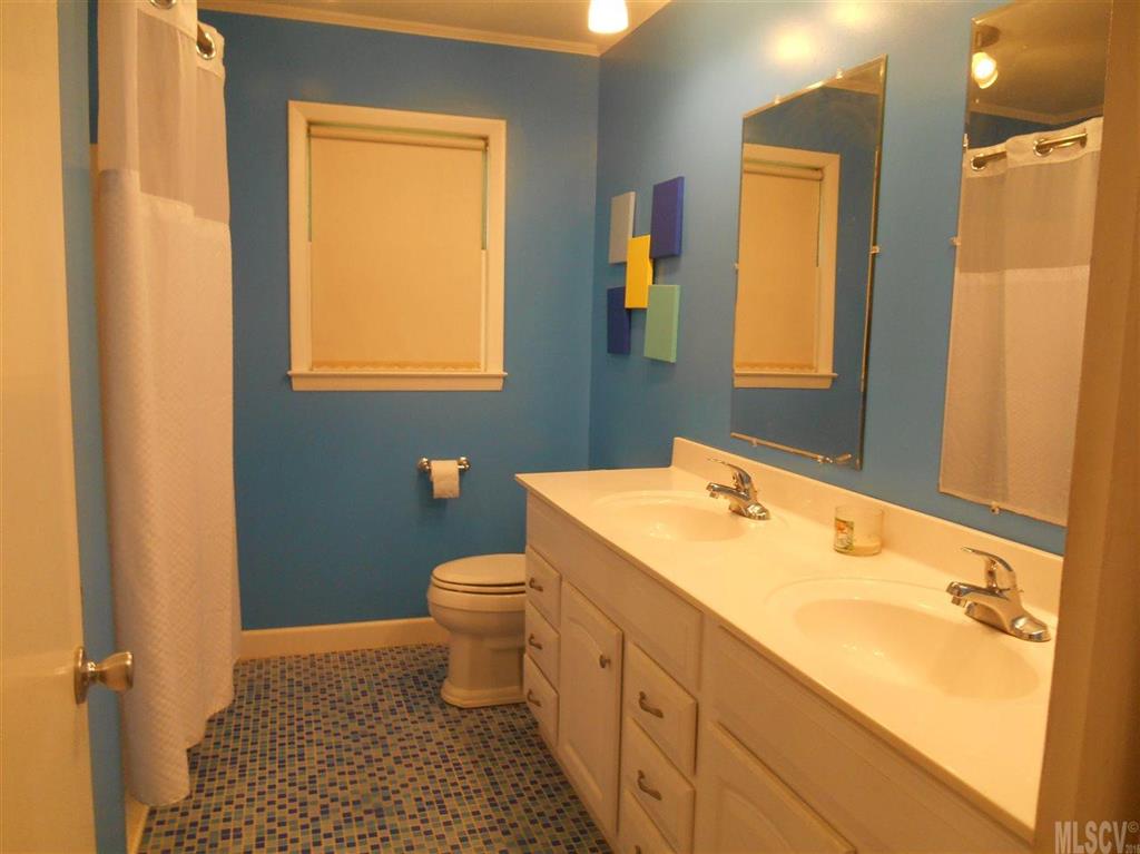 3328 Brandon Road Morganton, NC 28655 - Photo 5 of 25 Gallery Image 5