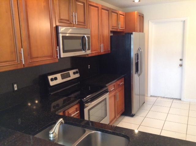 10414 Lake Vista Circle Boca Raton, FL 33498 - Photo 2 of 17 photo 1 (3)