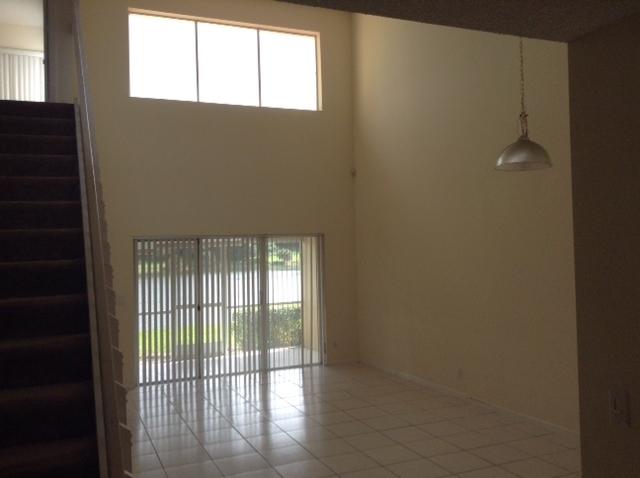 10414 Lake Vista Circle Boca Raton, FL 33498 - Photo 7 of 17 photo 1 (5)